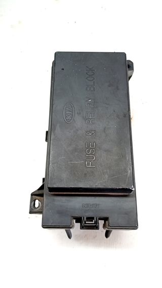 CAJA RELES / FUSIBLES KIA SORENTO