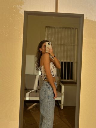 Top banda blanco flores