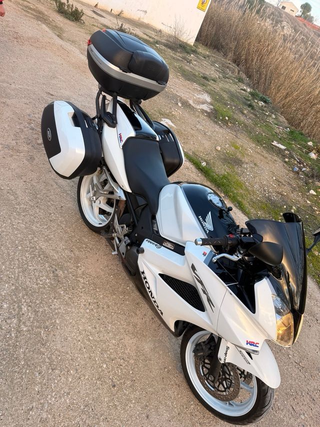 Honda VFR 800 VTEC