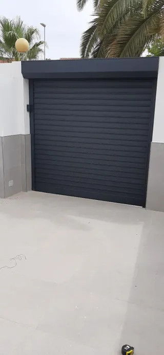 Puerta de garaje automática