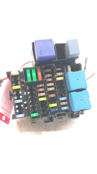 CAJA RELES / FUSIBLES DACIA DUSTER II