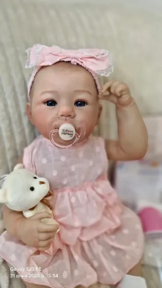 Bambola stile reborn 48cm, corpo in vinile
