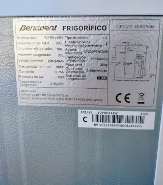 Nevera con congelador Benavent