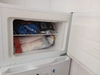 Nevera con congelador Benavent