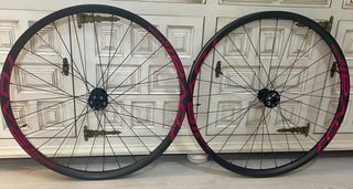 Ruedas Roval Traverse Carbono