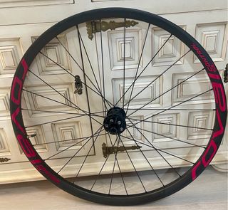 Ruedas Roval Traverse Carbono