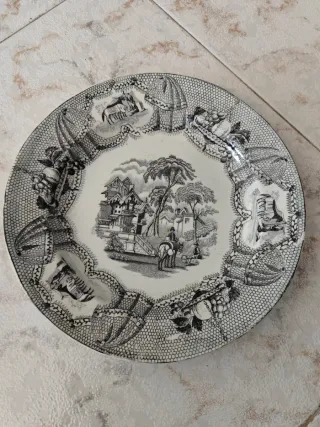 Juego de 6 Platos Antiguos Florales