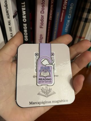 Marcapáginas magnético personalizado