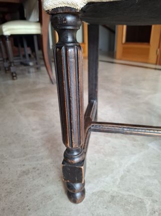 Juego de 6 Sillas Clásicas de Comedor