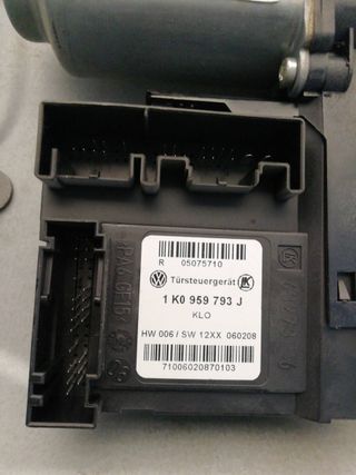 ELEVALUNAS DELANTERO IZQUIERDO VOLKSWAGEN CADDY KA/KB (2K) (2)