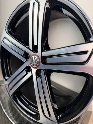 LLANTA VOLKSWAGEN CADIZ 19” ORIGINAL A REESTRENO