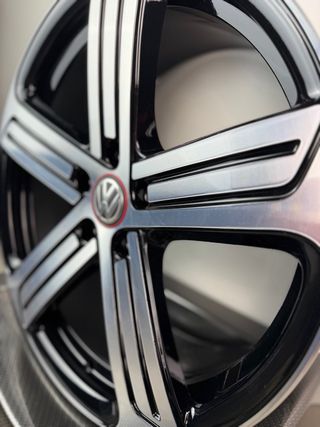 LLANTA VOLKSWAGEN CADIZ 19” ORIGINAL A REESTRENO