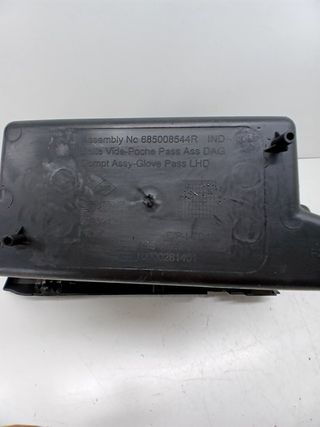 GUANTERA DACIA SANDERO (3)