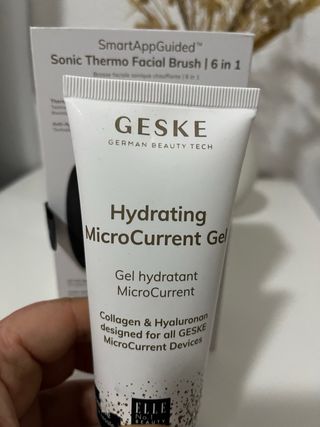 GESKE MicroCurrent Face-Lifter y Cepillo Facial