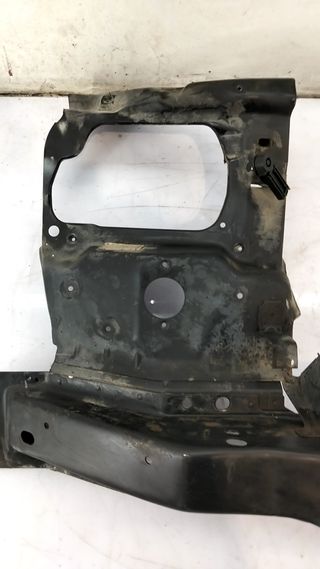 SOPORTE PARAGOLPES DELANTERO VOLKSWAGEN TRANSPORTER T4 AUTOB