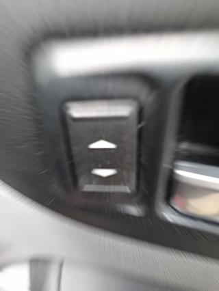 MANDO ELEVALUNAS DELANTERO DERECHO FORD FOCUS BER