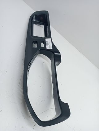 CONSOLA CENTRAL VOLVO V40 (5)