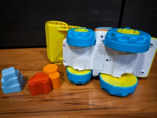 Camión construcción con sonido frases español ingl