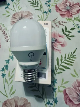 Lampadina LED Smart LIFX E27 Bianca