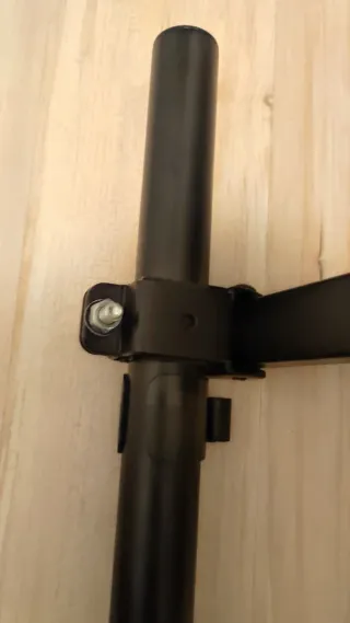 Soporte articulado mesa monitor/TV