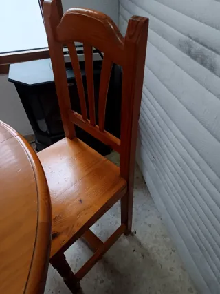 Mesa abatible provenzal y 3 sillas