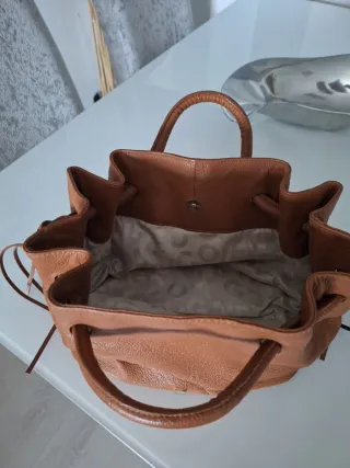 Bolso de piel marrón