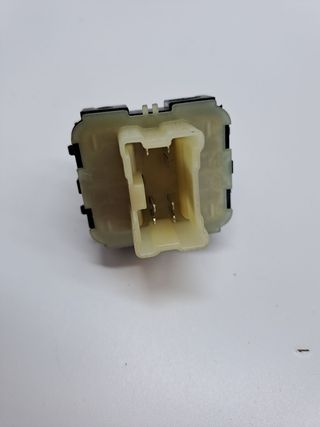 MANDO ELEVALUNAS DELANTERO IZQUIERDO RENAULT CLIO IV (3)