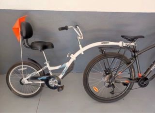 Bicicleta tándem infantil con remolque