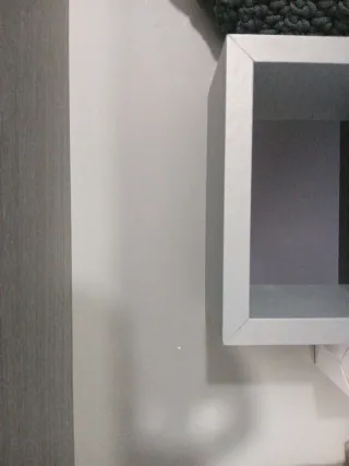 Mueble de baño gris con lavabo y grifo 81x47x85