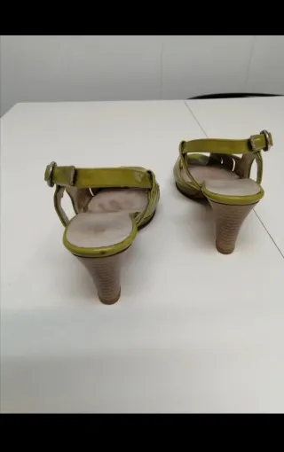 Sandalias vintage charol dos tonos