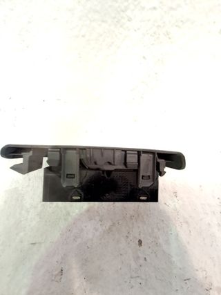 MANDO ELEVALUNAS DELANTERO IZQUIERDO NISSAN NV 200 (M20)