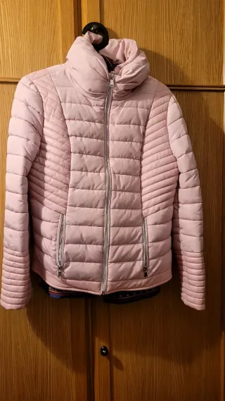 Lote 4 cazadoras acolchadas mujer Talla L.