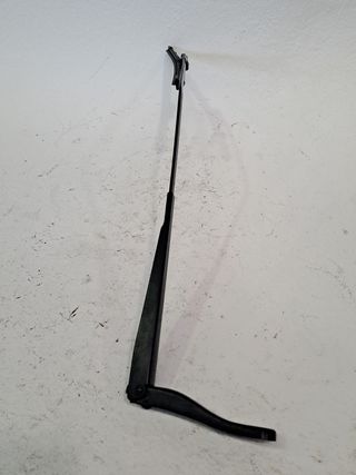 BRAZO LIMPIA DELANTERO DERECHO RENAULT CAPTUR II (3)