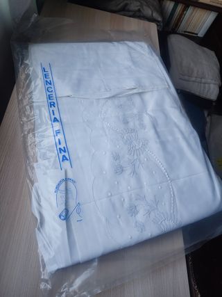 SÁBANA XL Y Almohada Bordado ajuar 210x280 NUEVO