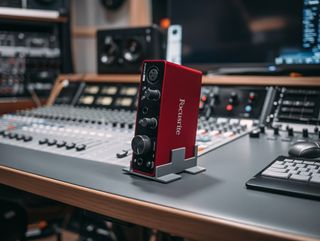 Soporte Focusrite Scarlett Solo 3a Gen