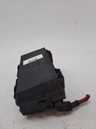 CAJA RELES / FUSIBLES OPEL CORSA D (8)