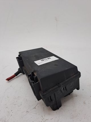 CAJA RELES / FUSIBLES OPEL CORSA D (8)