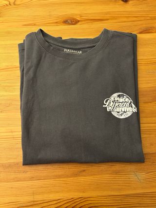 Camiseta gris oversize