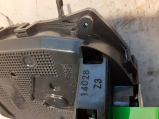 CERRADURA PUERTA TRASERA DERECHA TOYOTA YARIS (13)