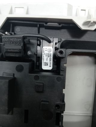 LUZ INTERIOR VOLKSWAGEN T-ROC (2)