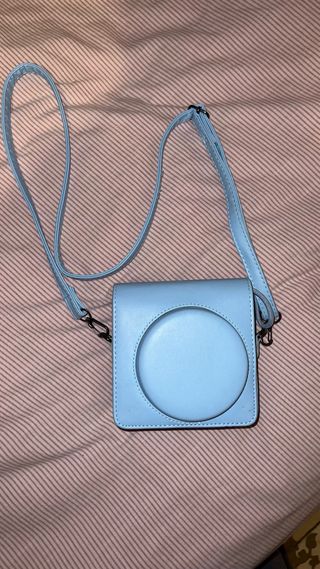 Cámara Instax SQ1 + funda