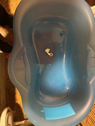 Banera y Báscula y cambiador Miniland bebé