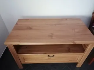 Mesa de TV de melamina  con cajón