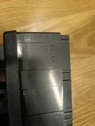 Consola Central BMW E30 con Casetes