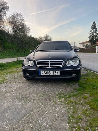 Mercedes-Benz Clase C 2004