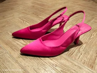 Zapatos de tacón fucsia