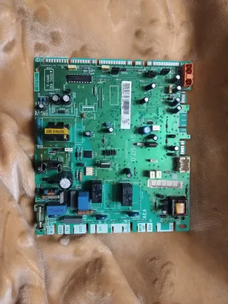 Placa Electrónica Caldera Saunier Duval Themafast