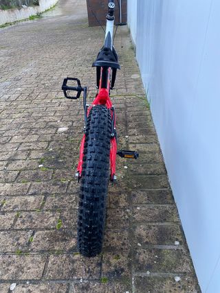 Bicicleta Trial Monty Roja y Blanca