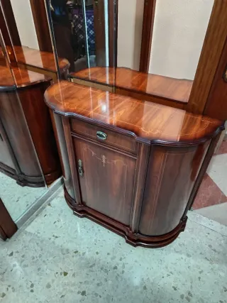Mueble de entradita de madera