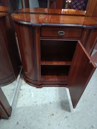 Mueble de entradita de madera